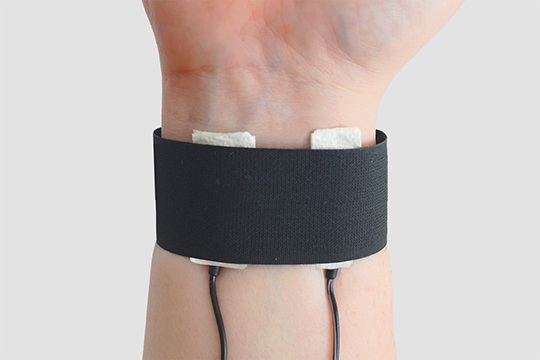 Image Wearing Wrist Electrodes